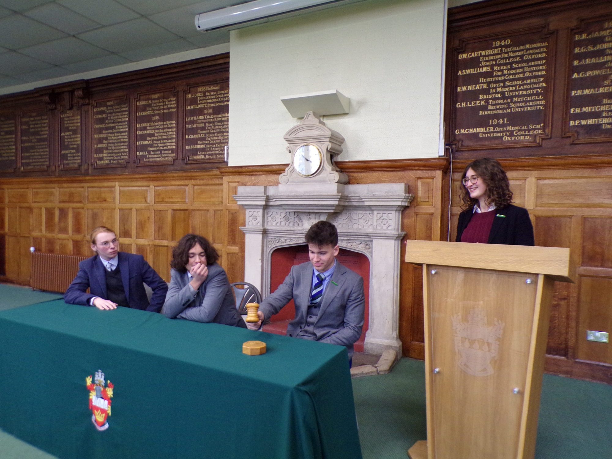 Debating season starts: Warwick Schools 2021 Debating season starts: Warwick Schools 2021