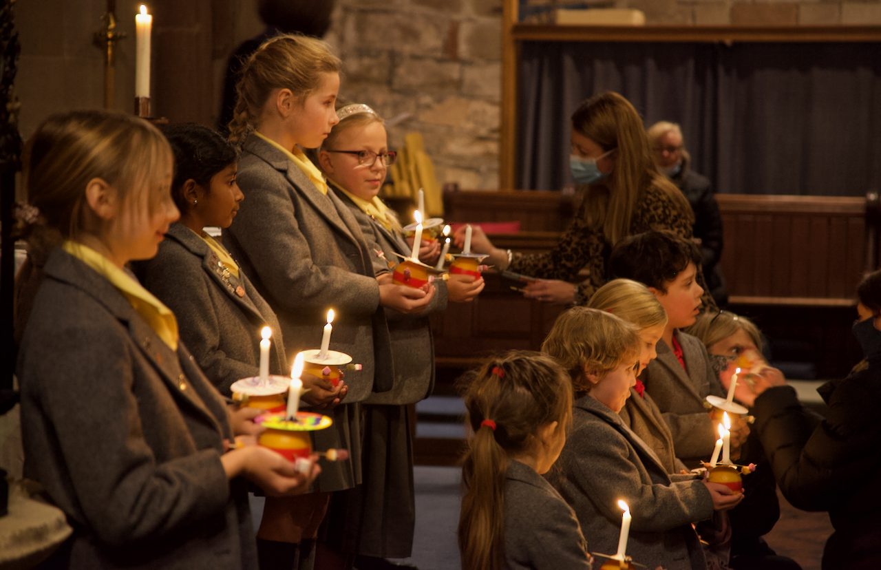 RGS Dodderhill Christingle Service in St. Augustine's Church