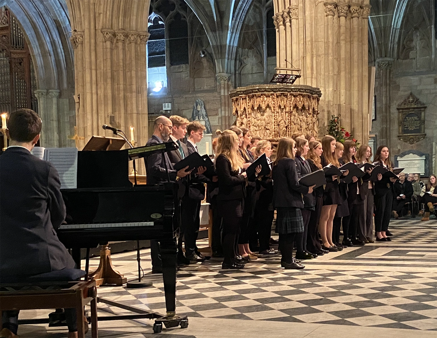 Chamber Choir sings at Lights of Love service