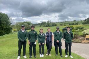 Golf Team Swings Back into Action