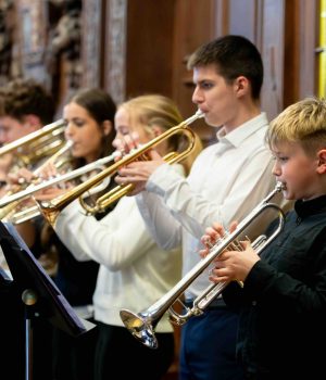 Annual Cabaret Concert Delights Audience